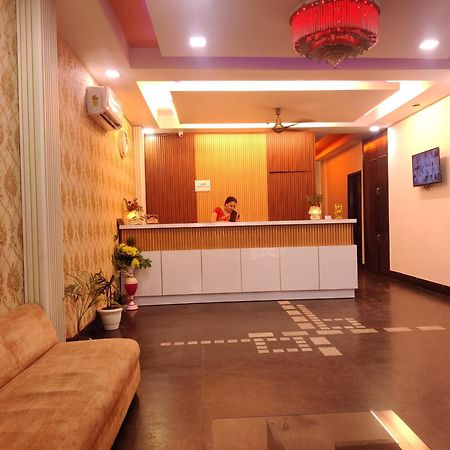 Hotel Delhi Airport Plaza Igi Airport Yeni Delhi Dış mekan fotoğraf