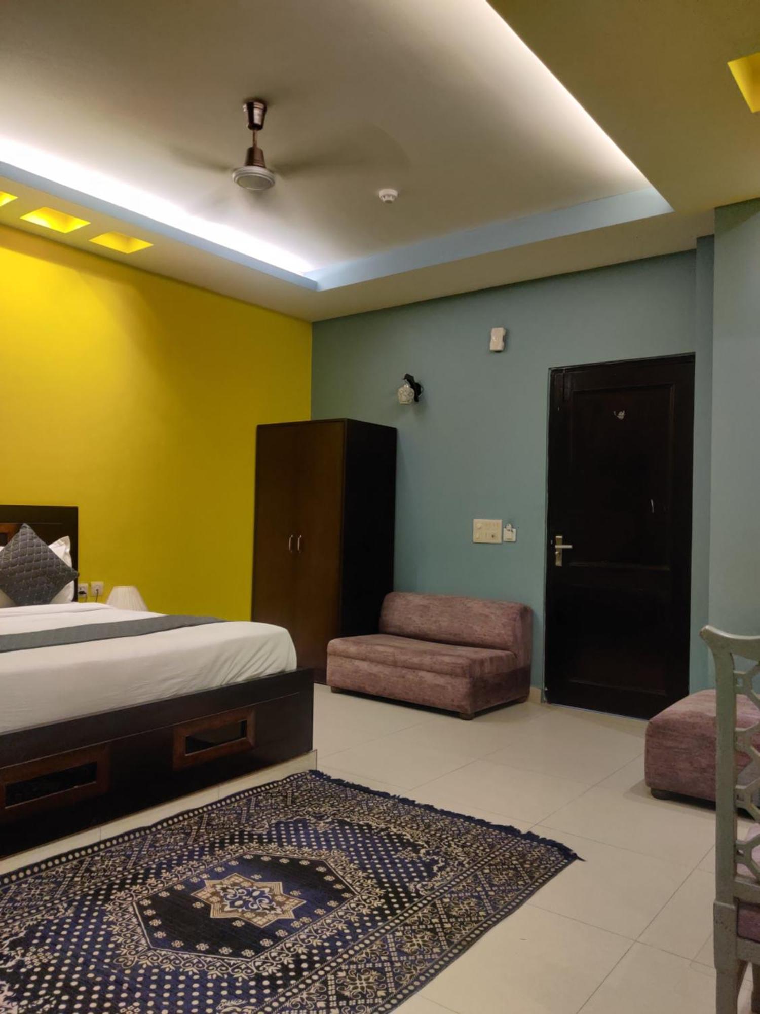 Hotel Delhi Airport Plaza Igi Airport Yeni Delhi Dış mekan fotoğraf