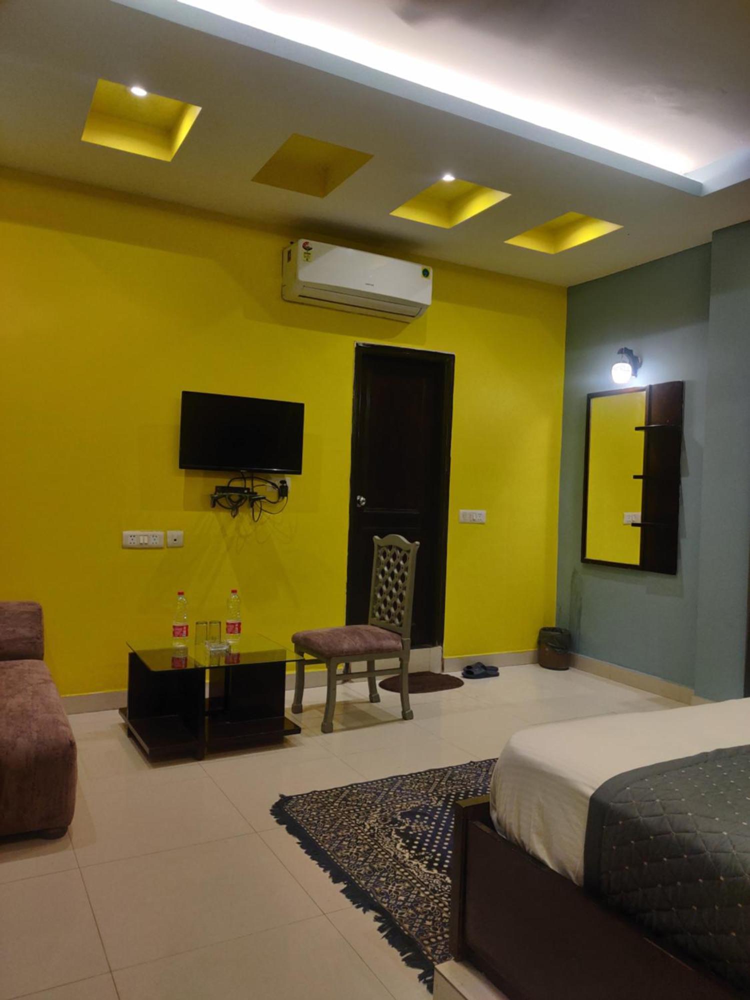 Hotel Delhi Airport Plaza Igi Airport Yeni Delhi Dış mekan fotoğraf